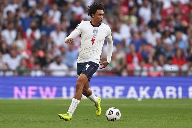 อเล็กซานเดอร์-อาร์โนลด์