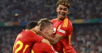 กระทิงขวิดไก่