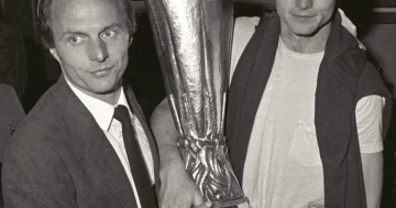 อีริคสันกับกัปตันทีม ทอร์บยอร์น นิลส์สัน