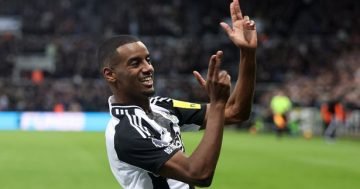 Alexander Isak sends clearest Arsenal transfer hint yet as Mikel Arteta call exposes huge issue