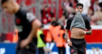 Piero Hincapie, ท็อตแน่ม, การย้ายทีม, บาเยิร์น เลเวอร์คูเซน