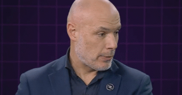 Howard Webb, ติวฝ่าย officiating, Chelsea, Fulham, การตัดสิน