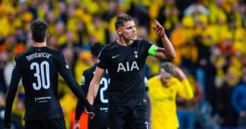 Micky van de Ven, ช่วย Xavi Simons, ความสำเร็จ, Tottenham