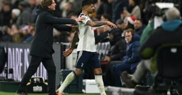 Thomas Frank, Xavi, Romero, ใบแดง, ความผิดพลาด, ผู้ตัดสิน, ประตูลิเวอร์พูล