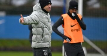 เล่นเพื่อเลียม โรเซนเนียร์, สิ่งที่น่าสนใจ, ดาวเชลซี